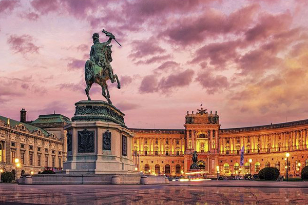 Scenic Alps & Lakes - Switzerland & Austria