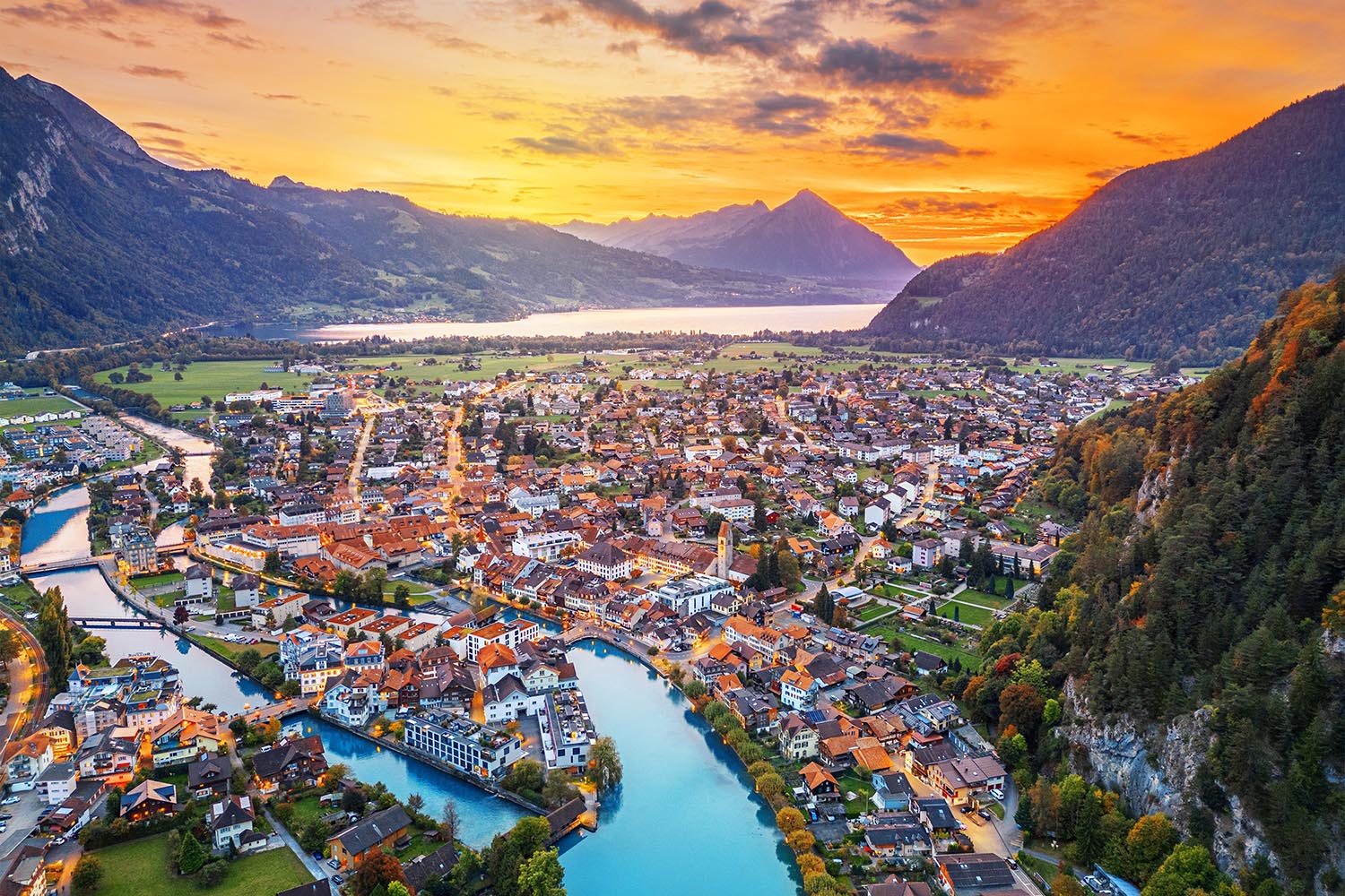 Switzerland Panorama Coach Tour With Paris