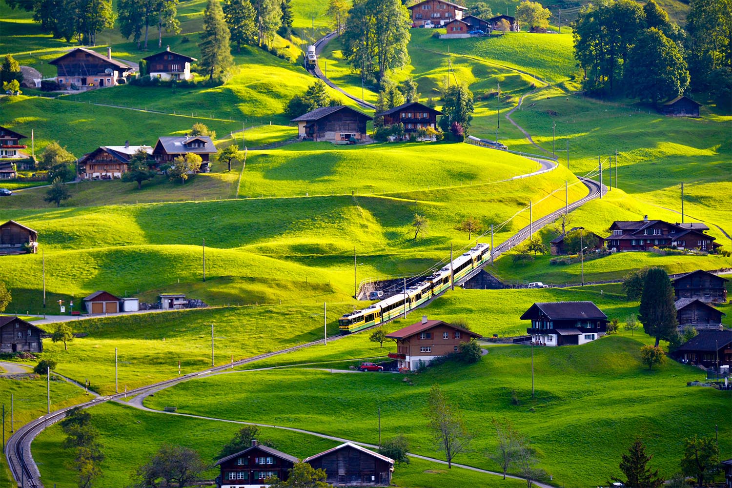 Switzerland Panorama Coach Tour With Paris
